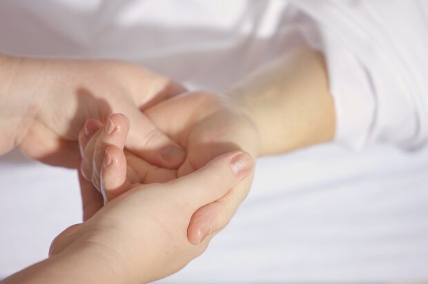 Zouts! Shiatsu Vanessa Hand Massage